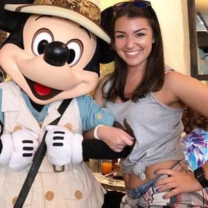 Meet your Posher, Caroline